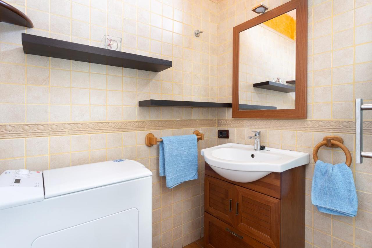 Apartamento En Primera Linea De Playa Con Aire Acondicionado Arona  Exteriör bild